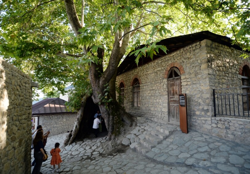 В поселке Басгал будет отреставрирована историческая мечеть