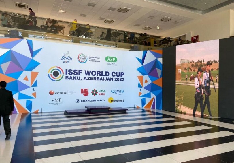 На Кубке мира по стрельбе в Баку разыгран первый комплект наград