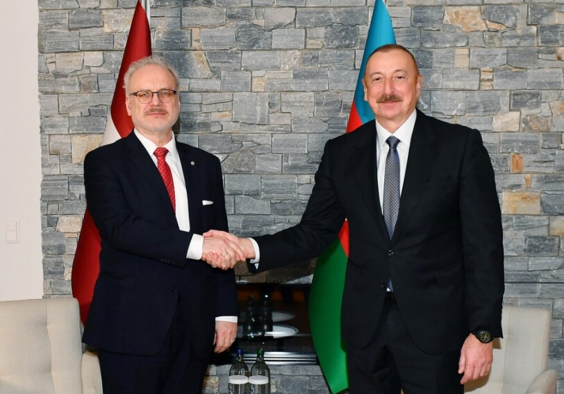 В Давосе состоялась встреча президентов Азербайджана и Латвии (Фото)