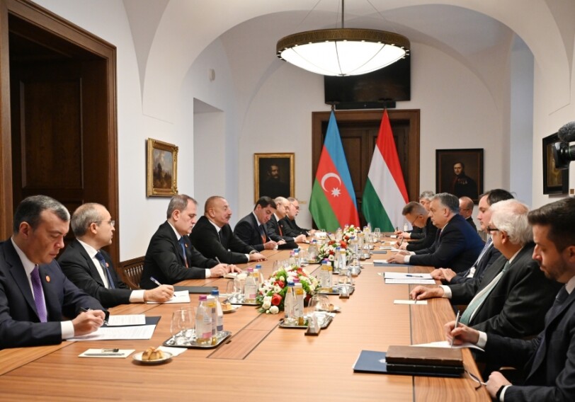 Президент Азербайджана: «Надеемся увидеть участие венгерских компаний в восстановлении Карабаха»