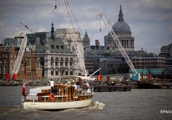 В Британии впервые за всю историю пересохли истоки реки Темза