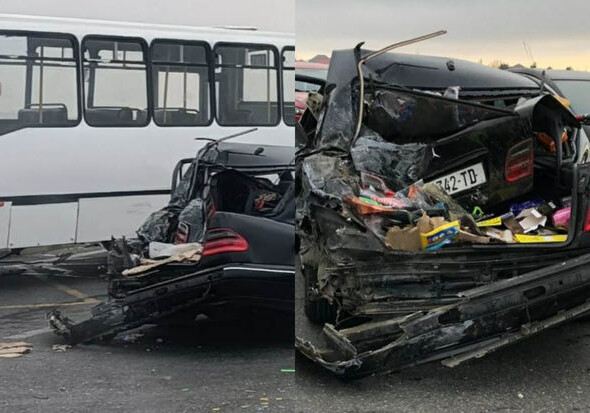 В Баку пассажирский автобус столкнулся с автомобилем (Фото)