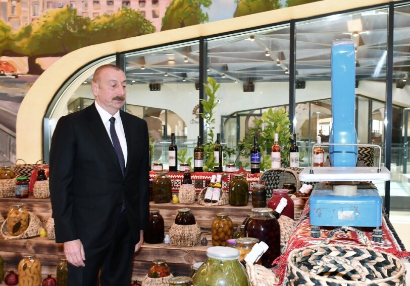 Ильхам Алиев ознакомился с условиями, созданными в комплексе «Восточный Базар» (Фото)