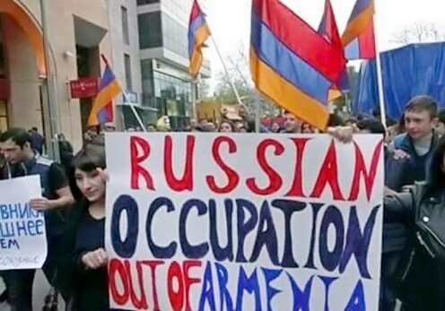 Верхотуров: «Лозунги антироссийского характера в Ереване – черная неблагодарность армян»