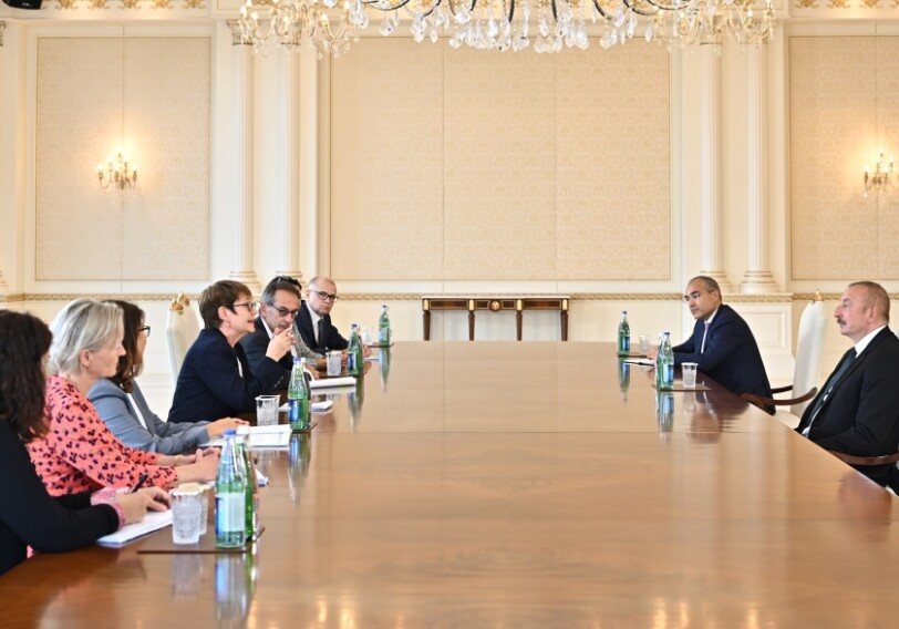Ильхам Алиев принял делегацию во главе с президентом Европейского банка реконструкции и развития (Фото)