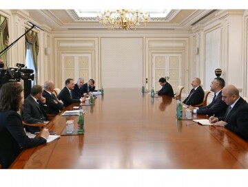 Ильхам Алиев принял замминистра иностранных дел и международного сотрудничества Италии (Фото)