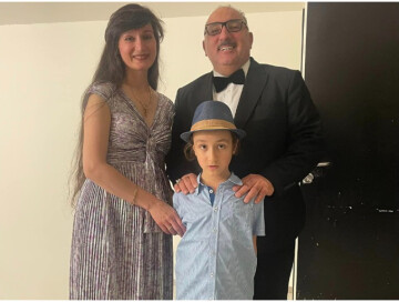 «В семье Мустафазаде новый гений»: Азиза Мустафазаде с сыном выступила в Баку (Видео)