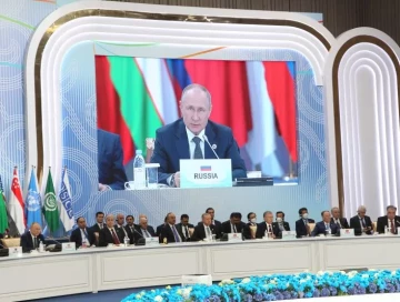 Путин назвал неприемлемыми высказывания Макрона по Карабаху
