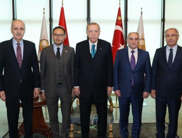 Президент Турции принял делегацию ПЕА