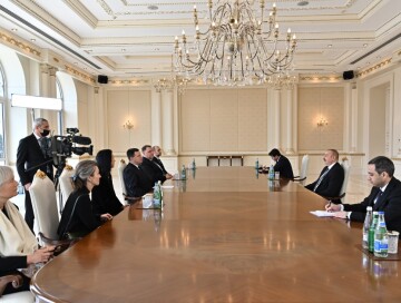Президент Ильхам Алиев принял делегацию парламента Эстонии (Обновлено)