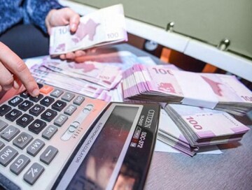 Работников каких сфер коснется повышение минимальной зарплаты в Азербайджане?