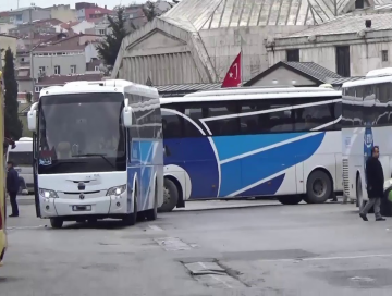 Выехавшие из Турции 4 автобуса с эвакуированными гражданами Азербайджана пересекли границу Грузии
