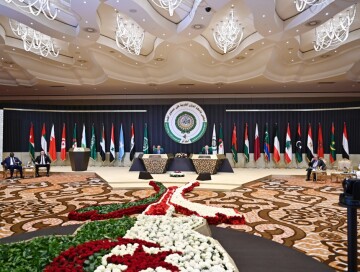 Президент Азербайджана участвует в 31-м саммите Лиги арабских государств (Фото)
