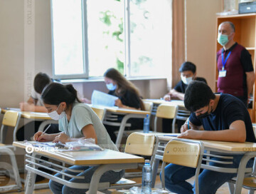 В Азербайджане свыше 2 000 абитуриентов набрали 600 и более баллов на экзаменах