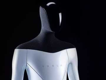 Tesla в сентября представит человекоподобного робота