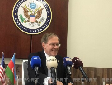 Посол США: «Вашингтон поддерживает шаги Брюсселя по нормализации отношений между Баку и Ереваном»
