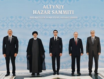 Лидеры прикаспийских государств приняли коммюнике по итогам Каспийского саммита