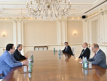 Президент Ильхам Алиев принял президента Международной шахматной федерации (Фото)