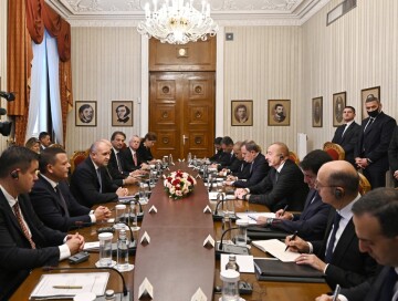 Президенты Ильхам Алиев и Румен Радев встретились в расширенном составе (Фото-Обновлено)