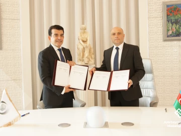 Подписано соглашение о размещении регионального офиса ICESCO в Баку (Фото)