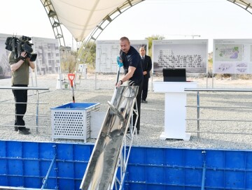 Президент Азербайджана заложил в Агдаме фундамент квартала для вынужденных переселенцев (Фото)
