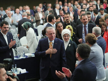 Правящая партия Турции выдвинула Эрдогана кандидатом на президентских выборах в 2023 году (Фото)