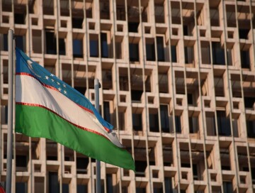 Парламент Узбекистана утвердил указ президента о введении в Каракалпакии режима ЧП