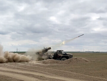 Минобороны АР: Продолжаются учения ракетно-артиллерийских войск (Видео)