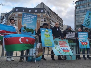 Перед Европарламентом в Брюсселе прошла акция протеста против армянского экотеррора (Фото)