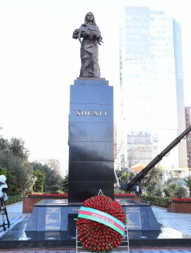 Президент Ильхам Алиев посетил памятник жертвам Ходжалинского геноцида (Фото-Видео-Добавлено)