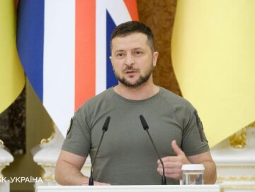 Зеленский упразднил украинскую делегацию в Трехсторонней контактной группе