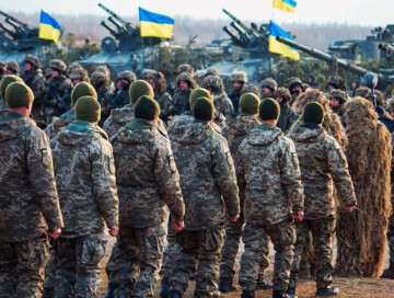 В Украине на 90 дней продлили мобилизацию и военное положение