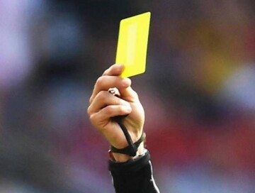 Вместо желтой карточки удаление на 5 минут: в Нидерландах опробуют новые правила