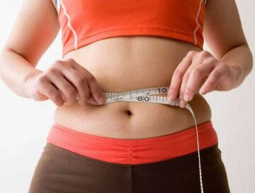 Названы проверенные способы борьбы с жиром на животе