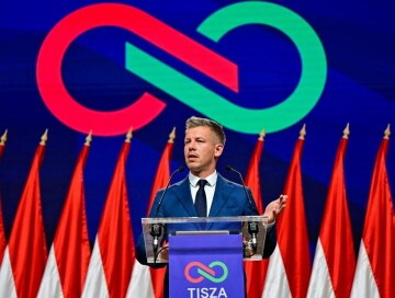 Между традицией и обновлением