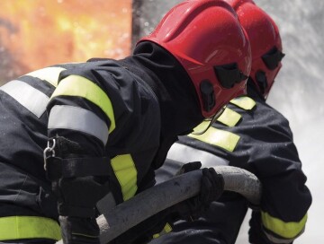 Пожар на заводе в Гядабее: 8 человек отравились дымом (Обновлено)