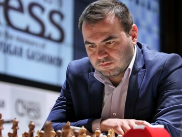Шахрияр Мамедъяров начал международный турнир с победы над чемпионом мира
